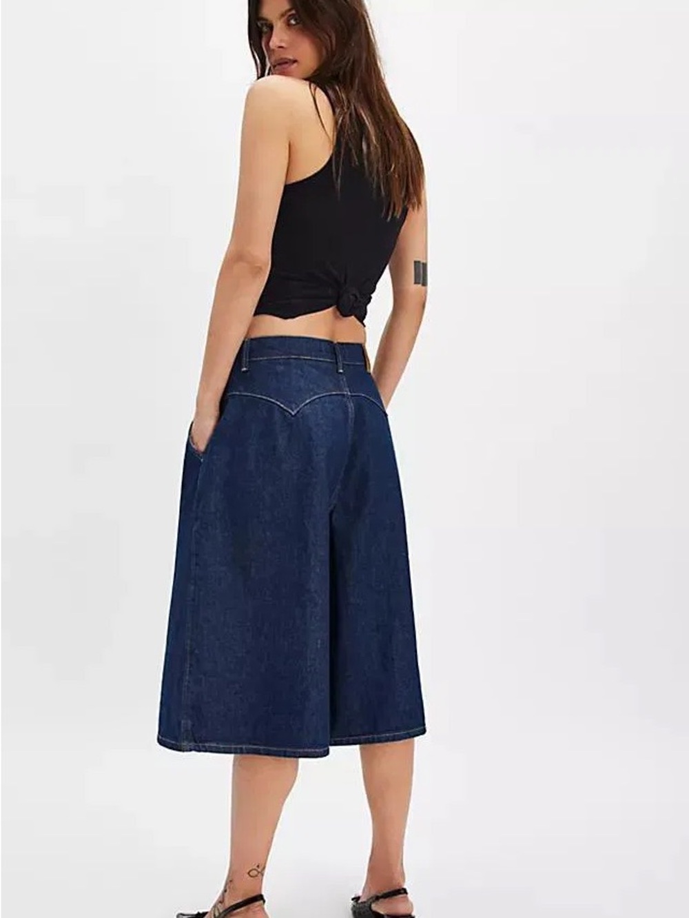 We The Free Antonia Crop Dark Denim Shorts CRVY
Baggy Jort Style NWT 32 - Picture 2 of 11